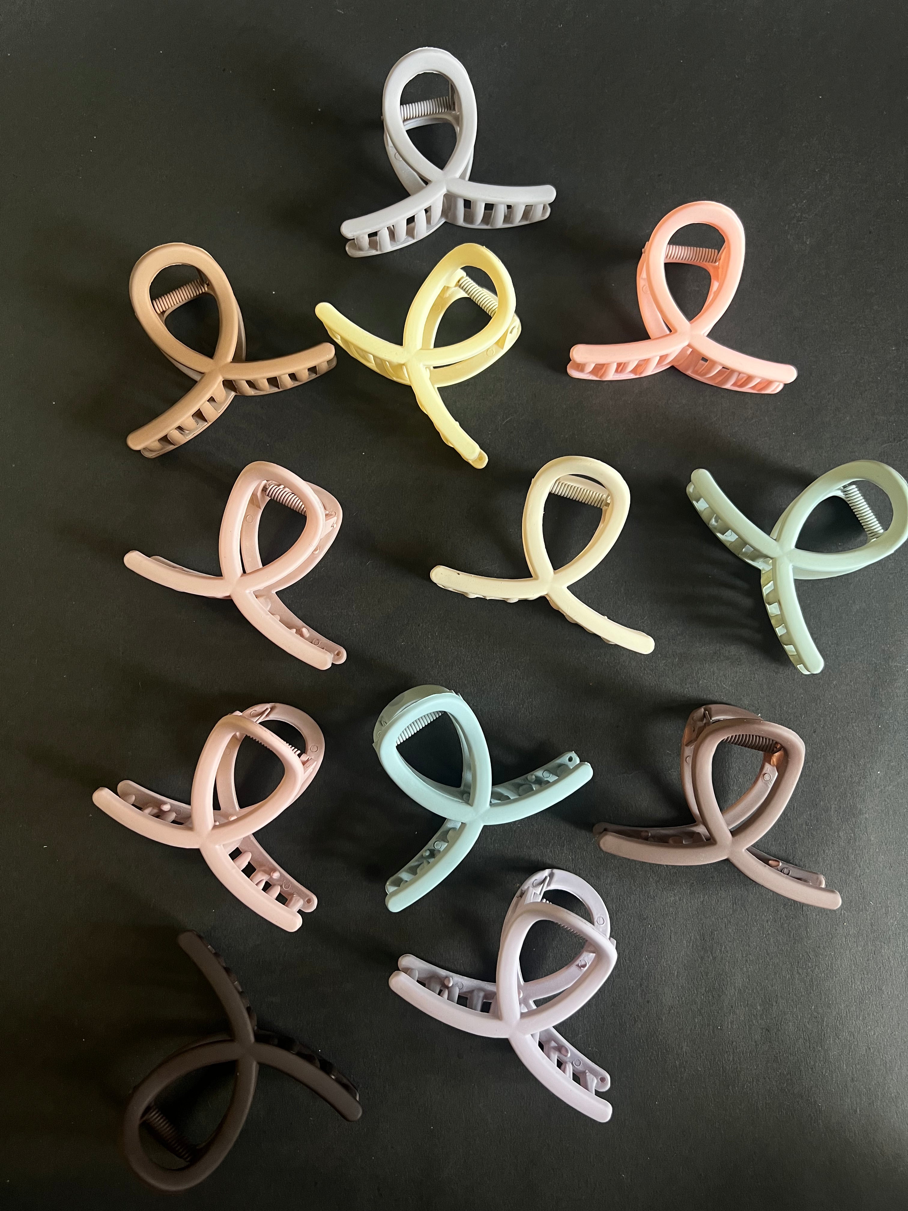 Matte Cross Hair Claw Clips