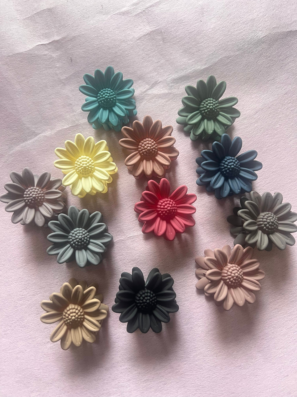 Daisy Charm Hair Clips