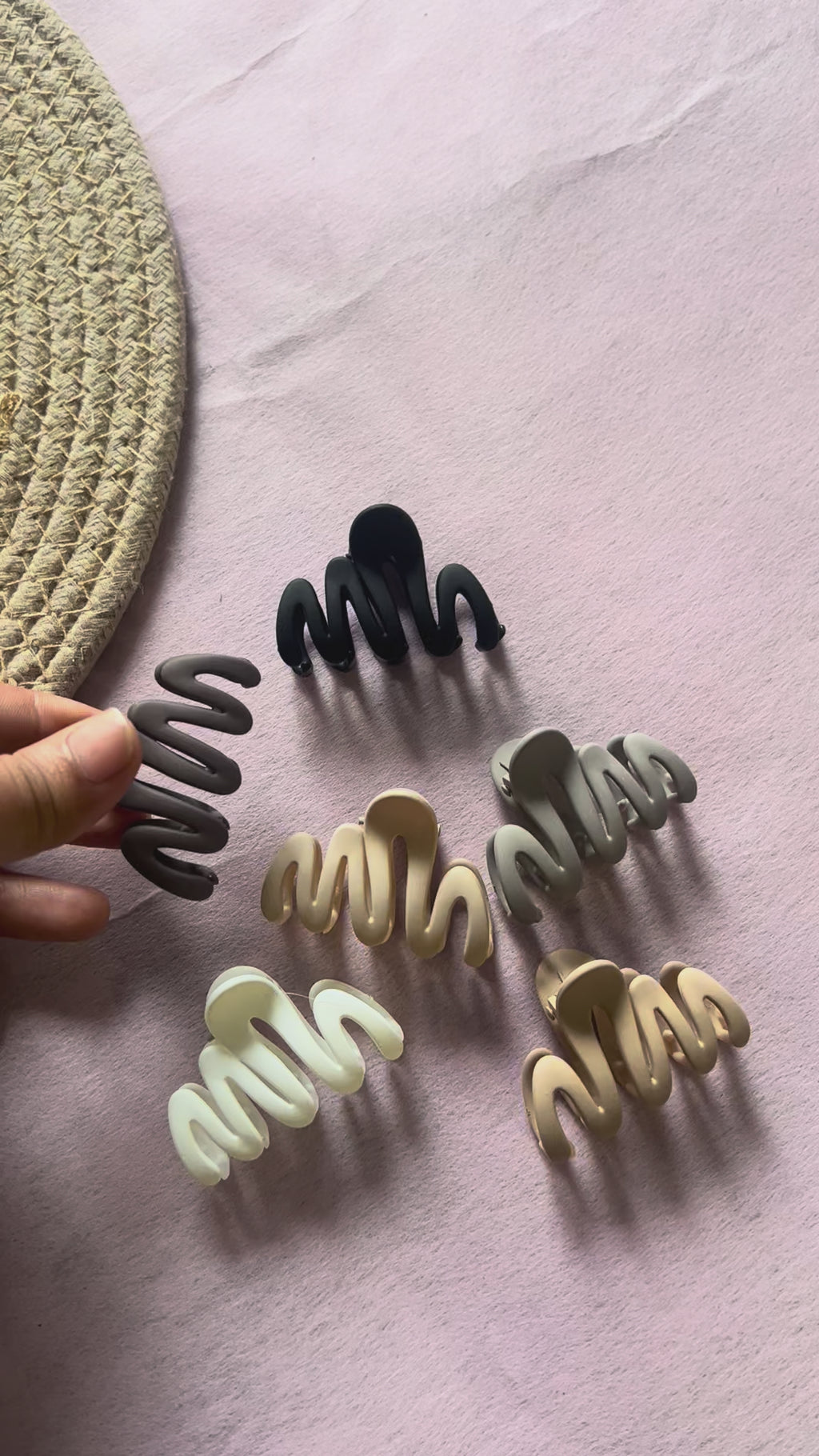 Matte Wavy Hair Clips